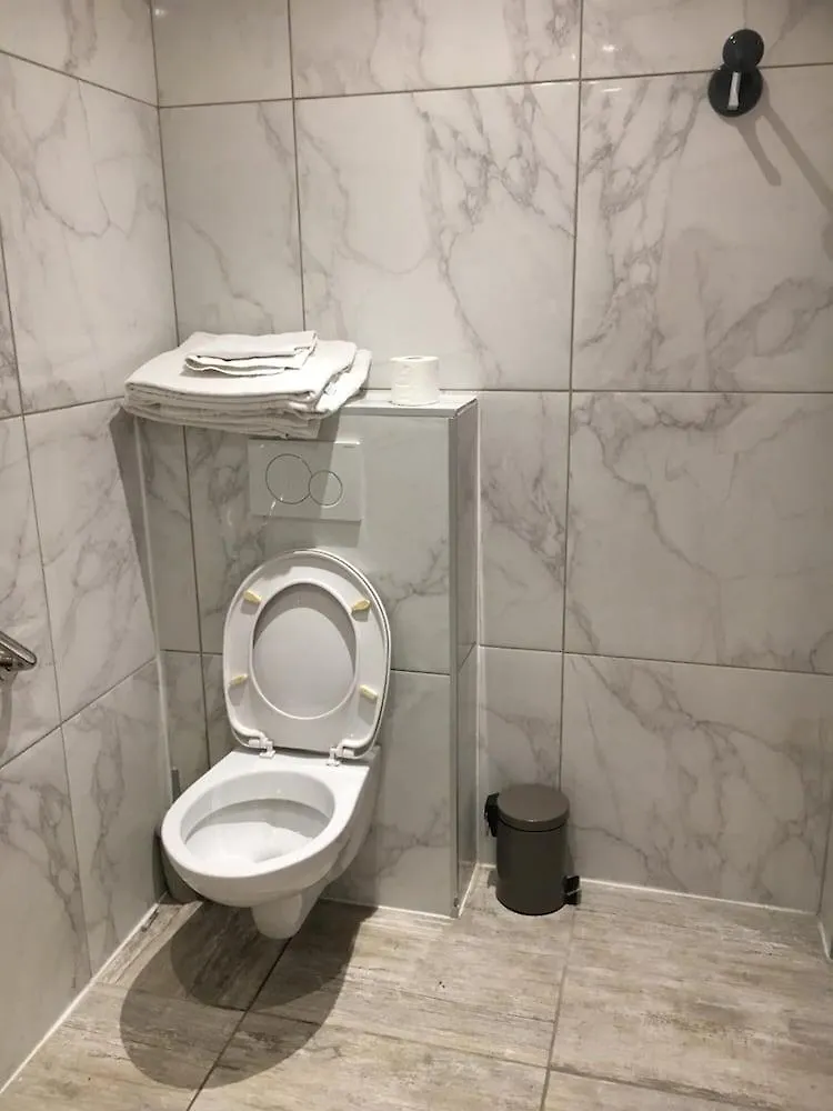 Hotel Maubeuge Gare Du Nord 2*