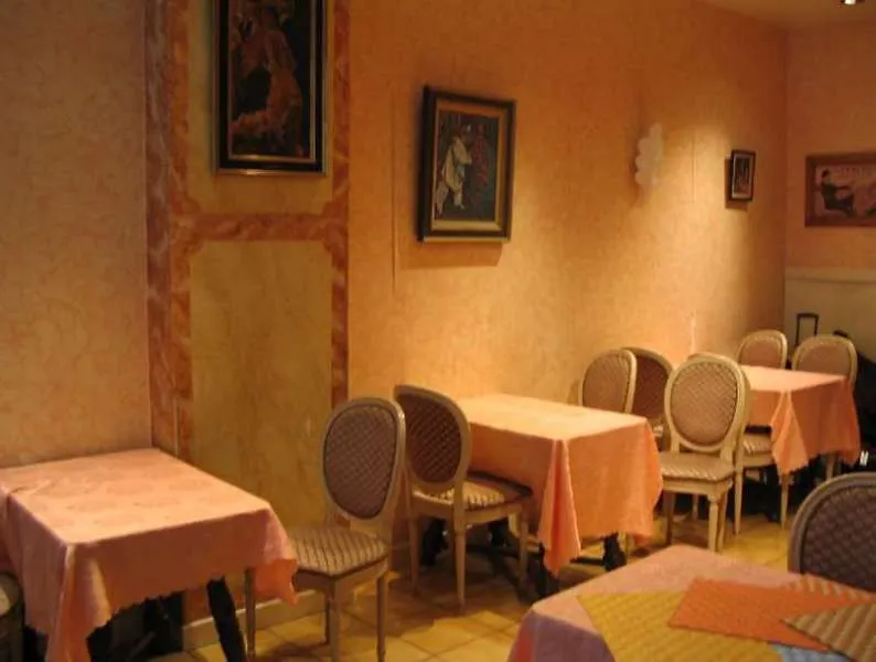 Hotell Maubeuge Gare Du Nord 2*
